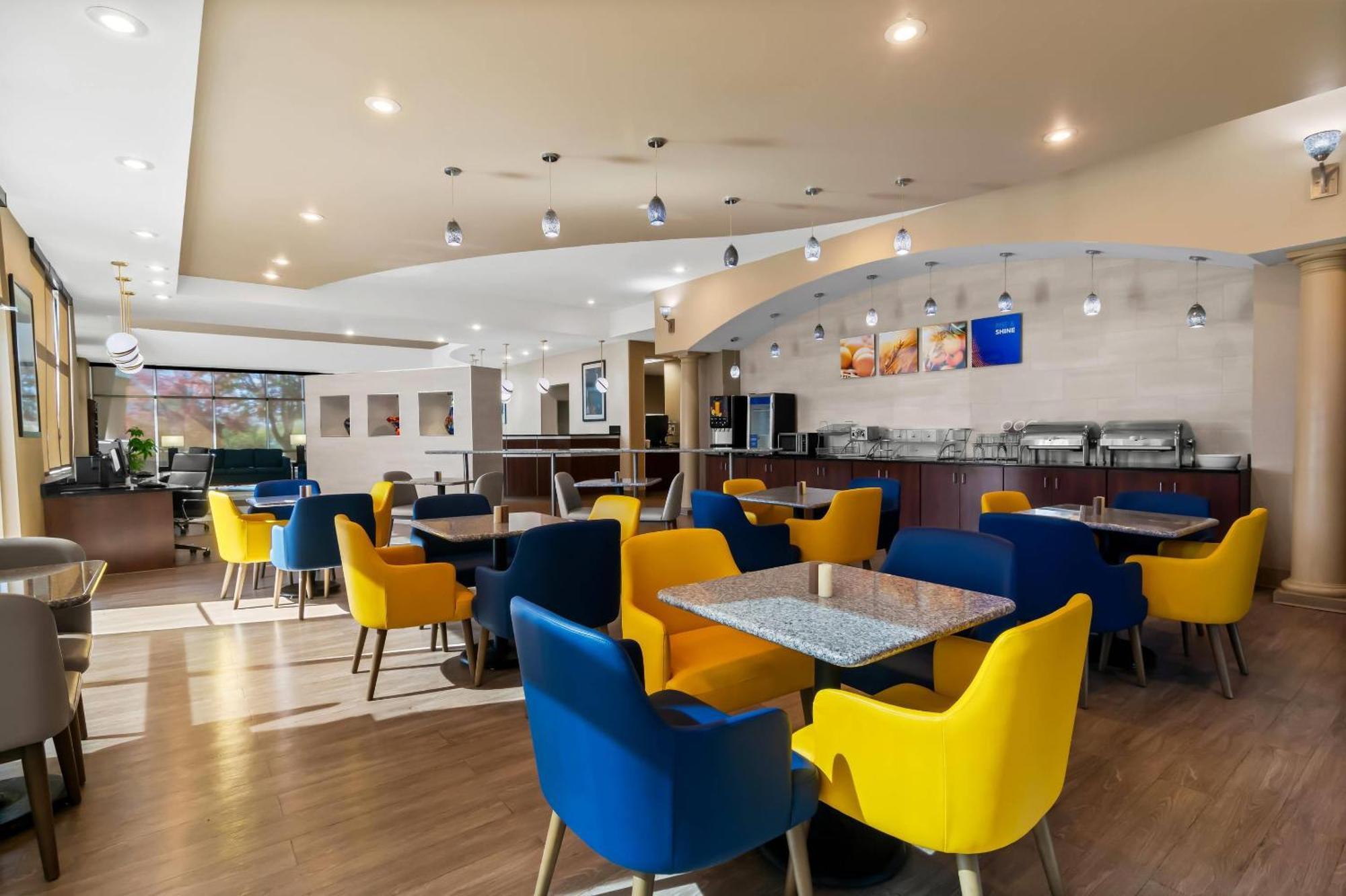 Comfort - Rogers Hotel